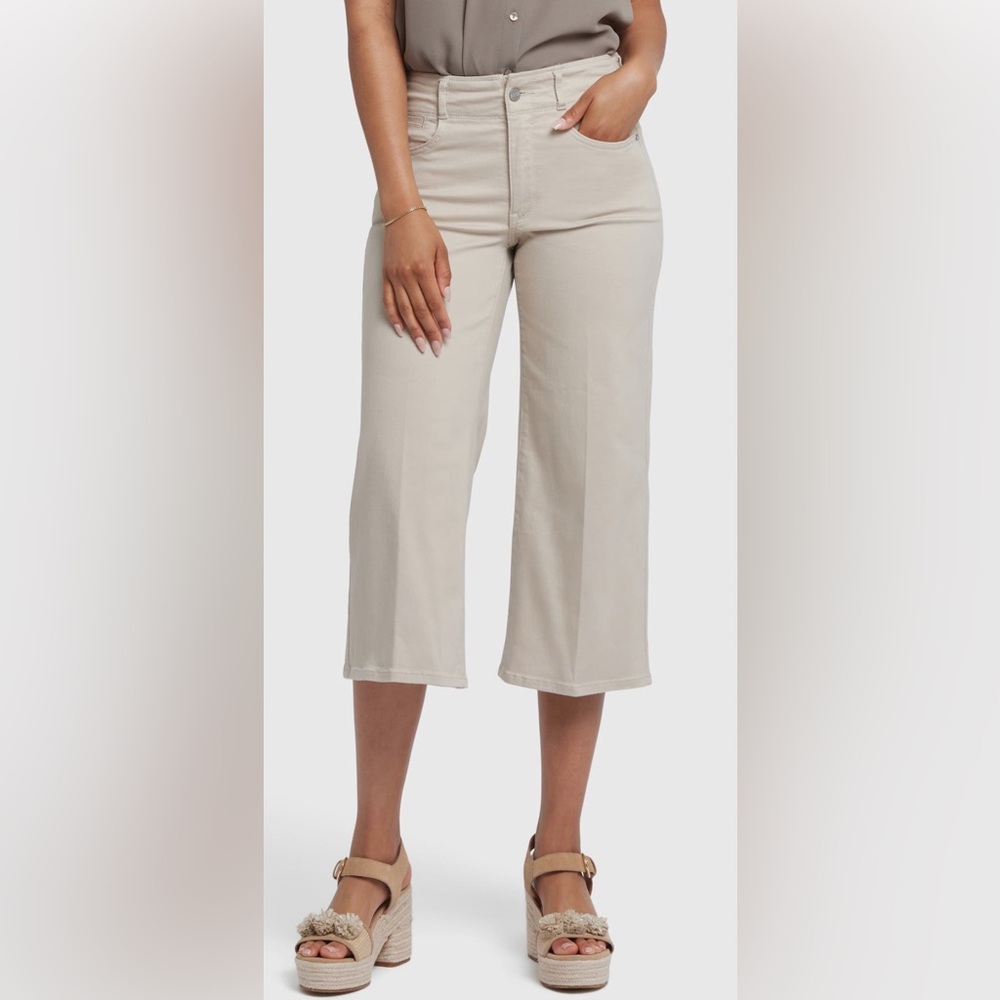 NYDJ “Bridgitte” Hi-Waist, Wide Leg Capri’s. Size 14